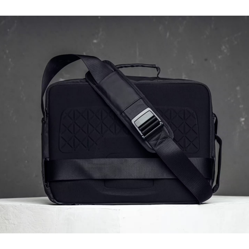 Decathlon 20l Backenger Activ Mblty Urban Walking Messenger Bag Backpack - Black