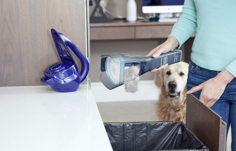 Black & Decker 27Wh Gen 9.5 Cordless Pet Dustbuster Hand Vacuum and 7.2V Cordless Rotary Pet tool Bundle