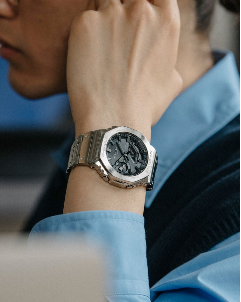 Casio G-Shock Mens 200m Carbon Core Bluetooth Solar - GM-B2100D-1ADR