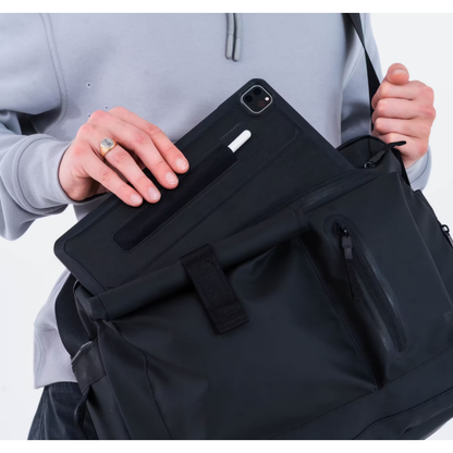 Decathlon 20l Backenger Activ Mblty Urban Walking Messenger Bag Backpack - Black