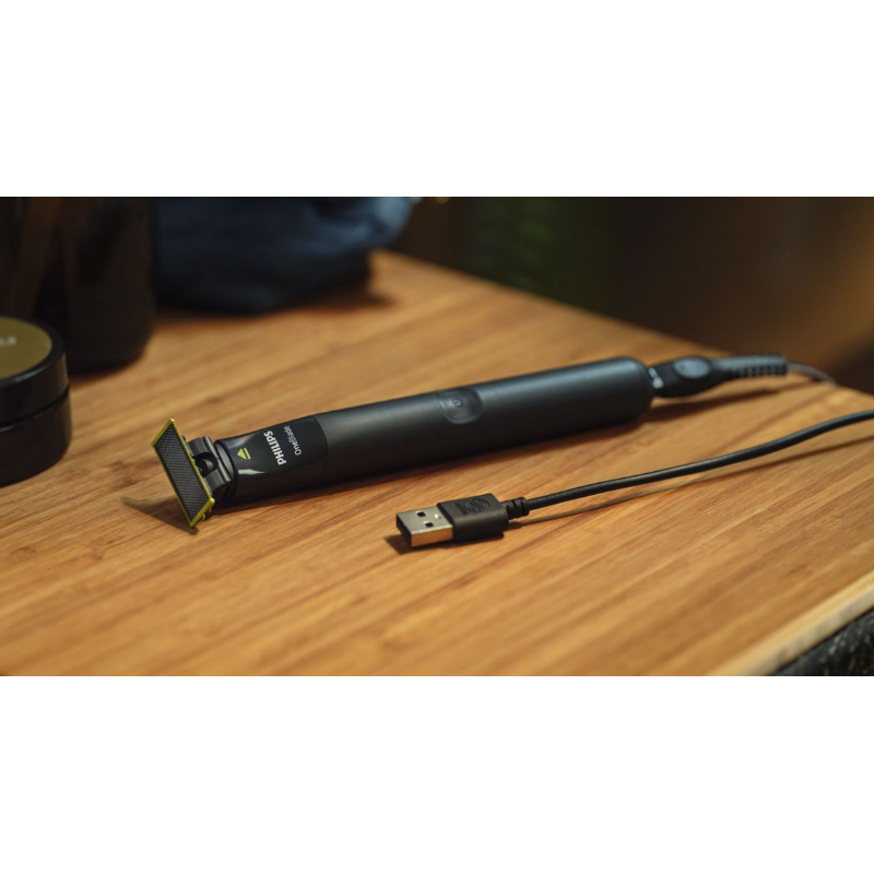Philips OneBlade with 2 Combs & USB Charging