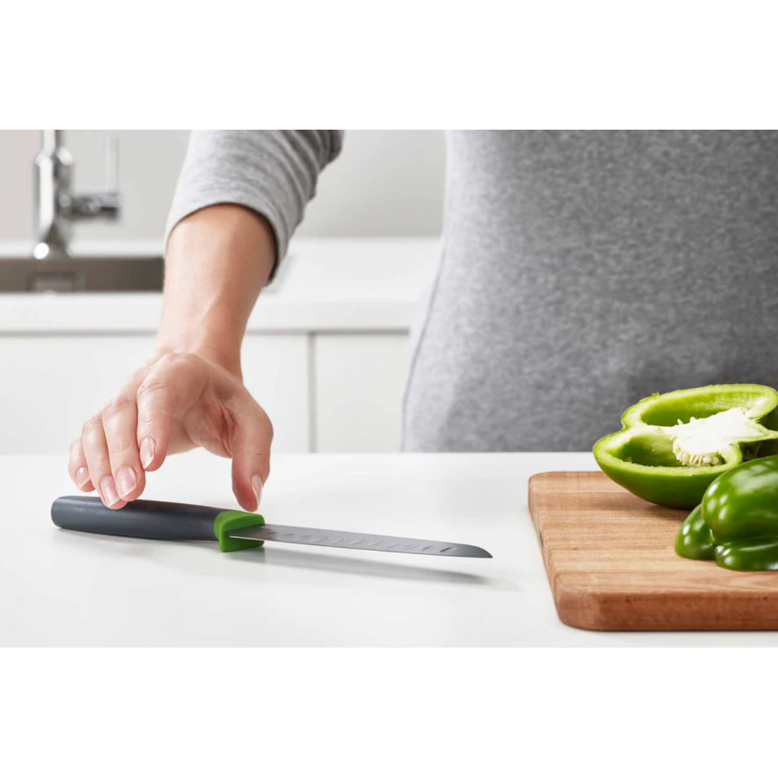 Joseph Joseph DoorStore Knives Elevate Set with Knife Block 3M Adhesive Wall and Cabinet Door Mount