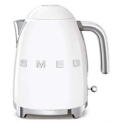Smeg - 1.7 Litre 3D Logo Kettle