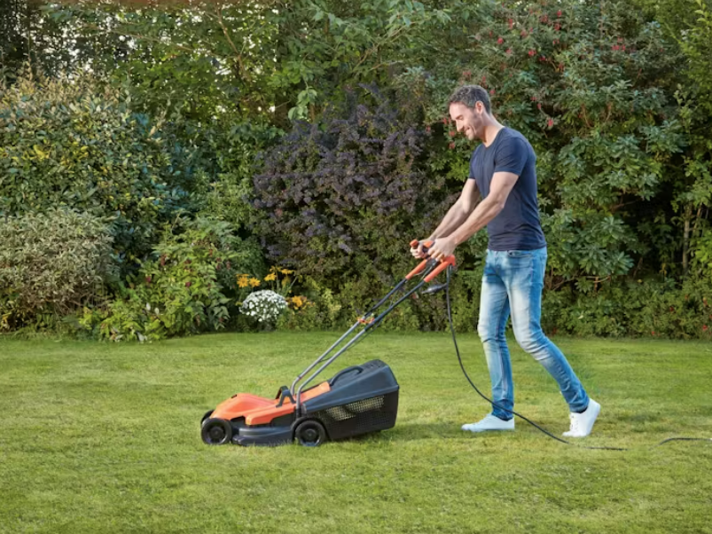 Black & Decker 1200W Lawn Mower & 1800W High Pressure Washer Bundle