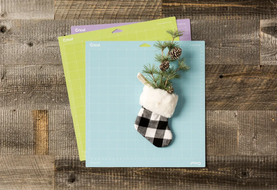Cricut Maker 4 Cool Ideas Starter Bundle