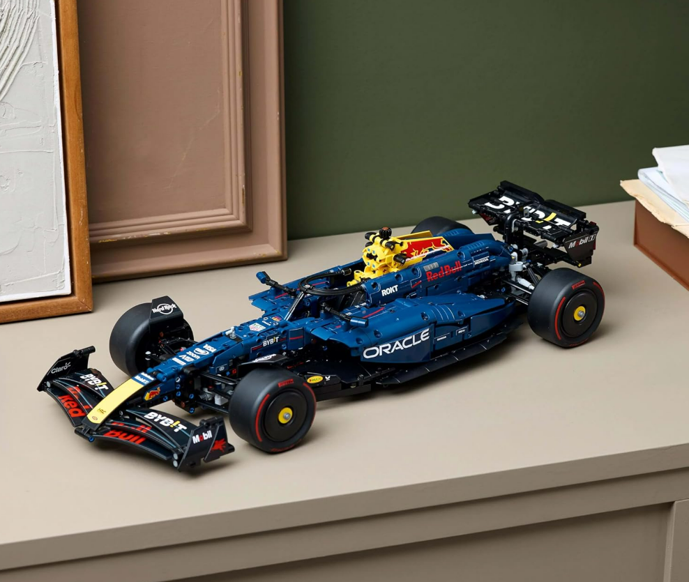 LEGO Technic Oracle Red Bull Racing RB20 F1 Car Model Kit - Collectible Formula 1 Building Set with 1:8 Scale V6 Engine, Gear Box, Steering & DRS - Gift Idea for Adult & Teenage Racing Fans - 42206