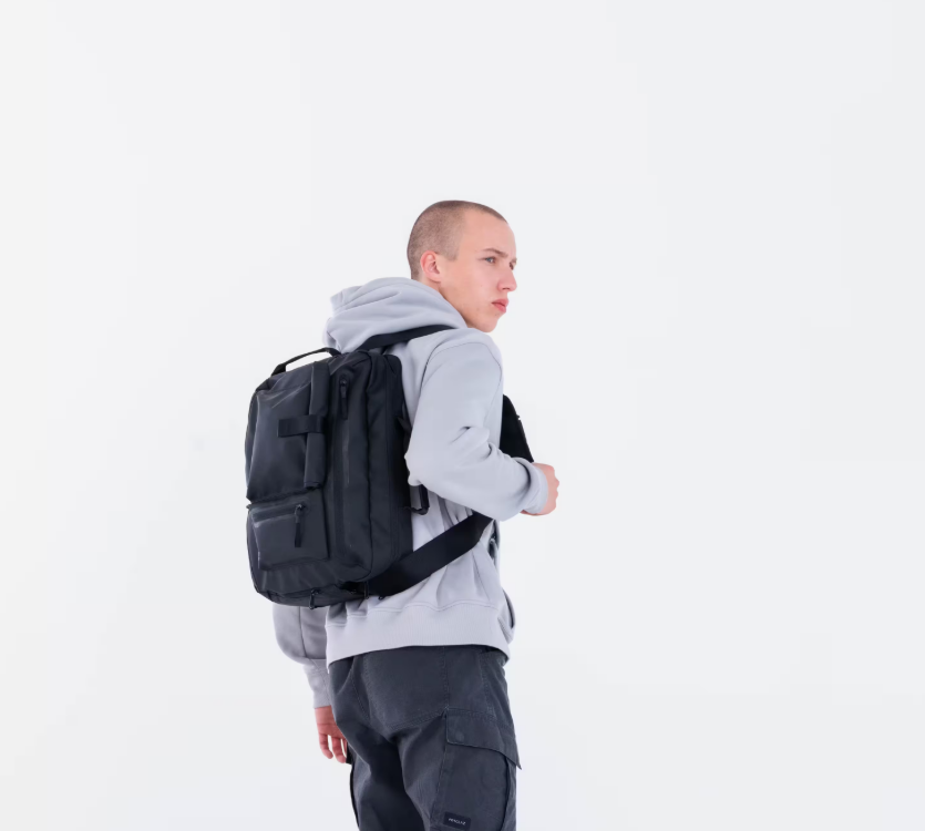 Decathlon 20l Backenger Activ Mblty Urban Walking Messenger Bag Backpack - Black